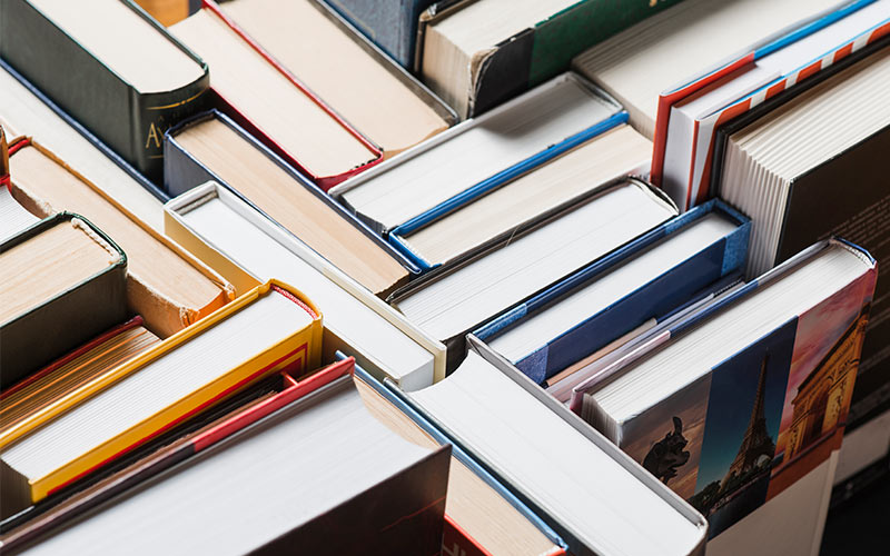 Omarm je tsundoku: de kunst van het kopen van boeken zonder ze te lezen